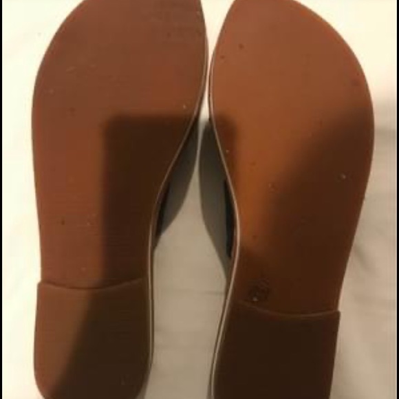 Root Collective Sandals - Picture 2 of 5